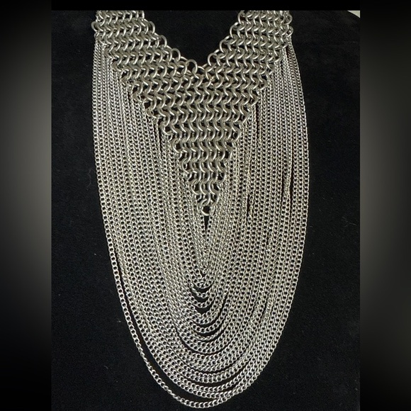 PAPARAZZI DEFIANT ZI COLLECTION NECKLACE SILVER-TONE EUC - Picture 5 of 6